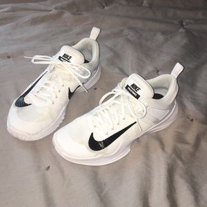 Nike zoom volleyball shoes